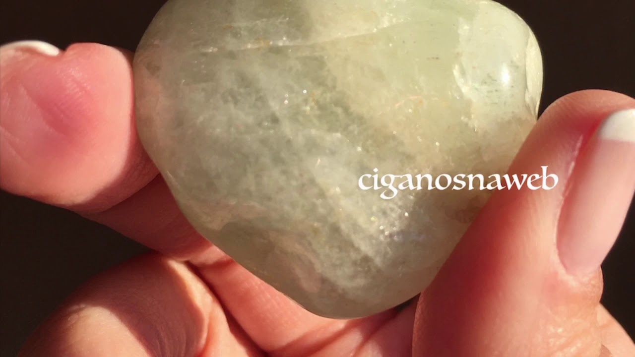 O poder da água marinha - a pedra da evolução espiritual