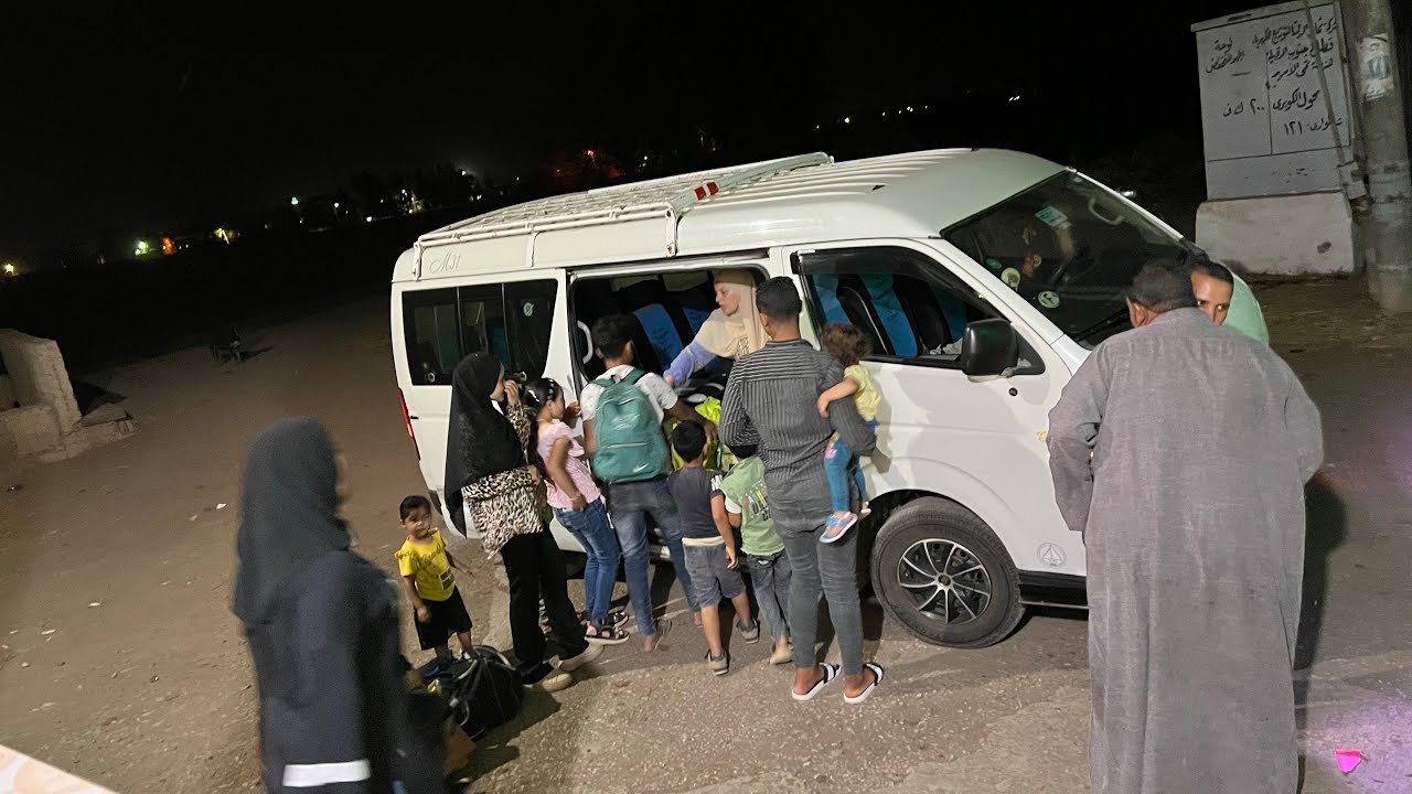 بعد جواز ١٨سنه جوزي وافق آني أروح أصيف ويا رتني مطلعت المنحوس منحوس لو علقو على راسه فانوس🤣