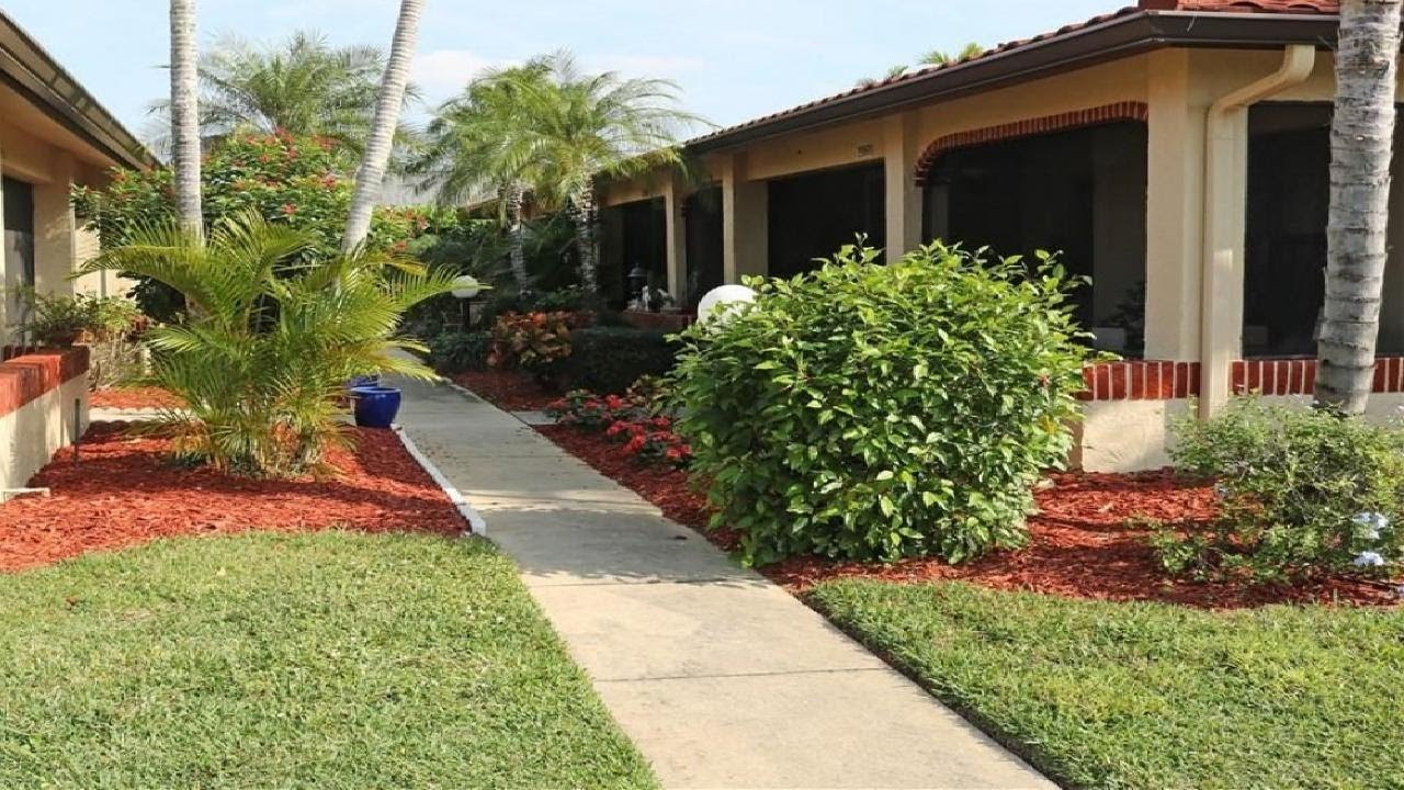 LAKEWOOD Naples Florida Condos and Real Estate for Sale by Steven Chase.