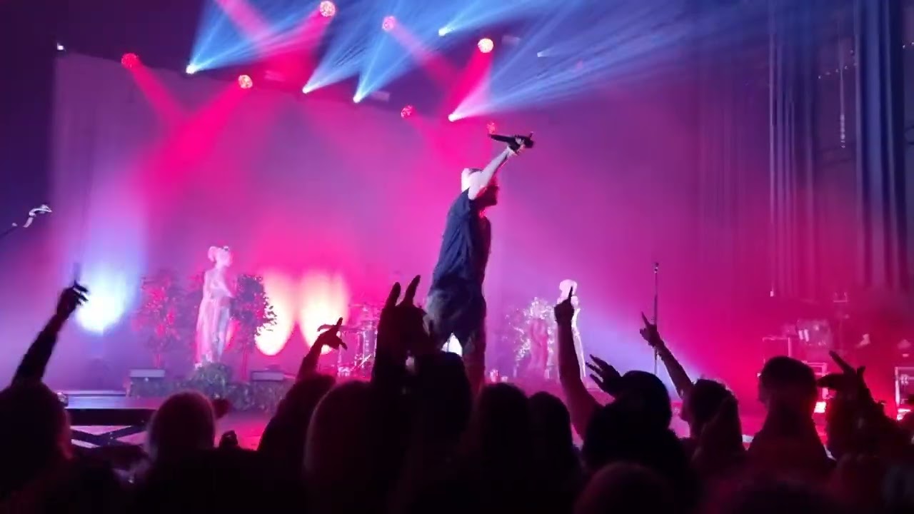 Waterparks - Funeral Grey (Live at Ancienne Belgique, Brussels - 19.11.2023)