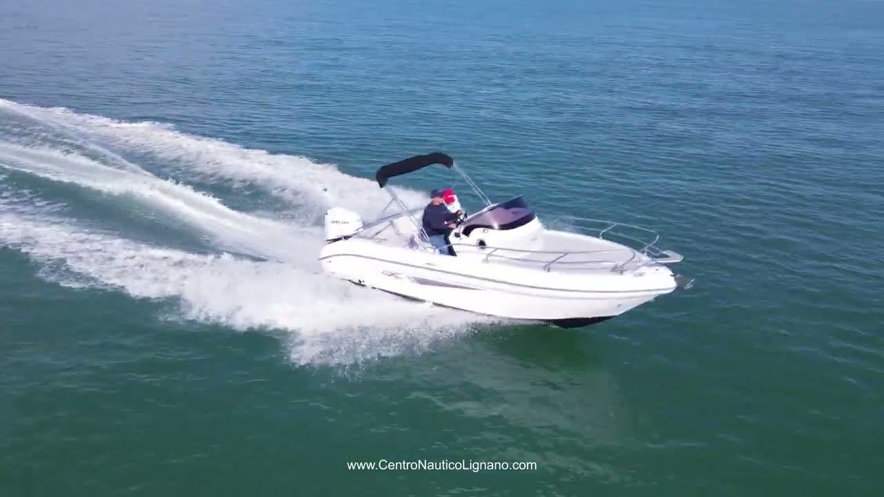 4XC H22 Sun Deck by Honda Marine e Ranieri International - Centro Nautico Lignano