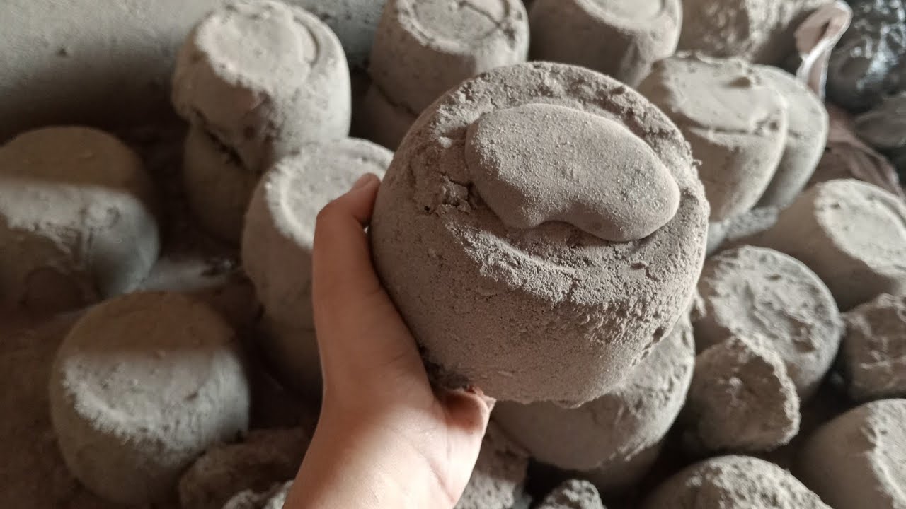 Brand new video of super crispy and soft mud sand crumbling dry and wet 😴