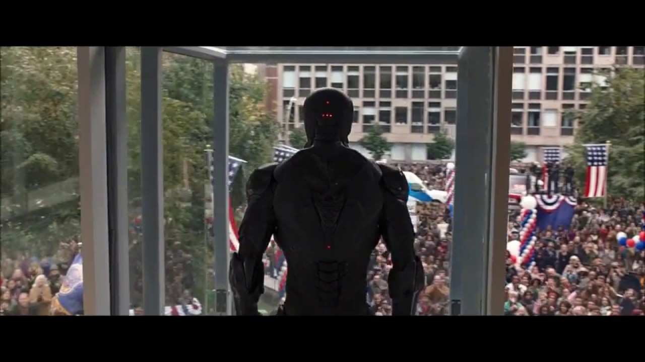 RoboCop (2014): The Public Appearance of Alex Murphy and The Arrest of Thomas King