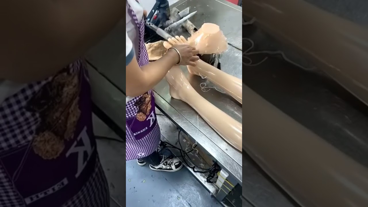 want massage robot？#usa#robots #realdoll#siliconedoll #dolls #dollfactory#dollmaking#unboxing#formen