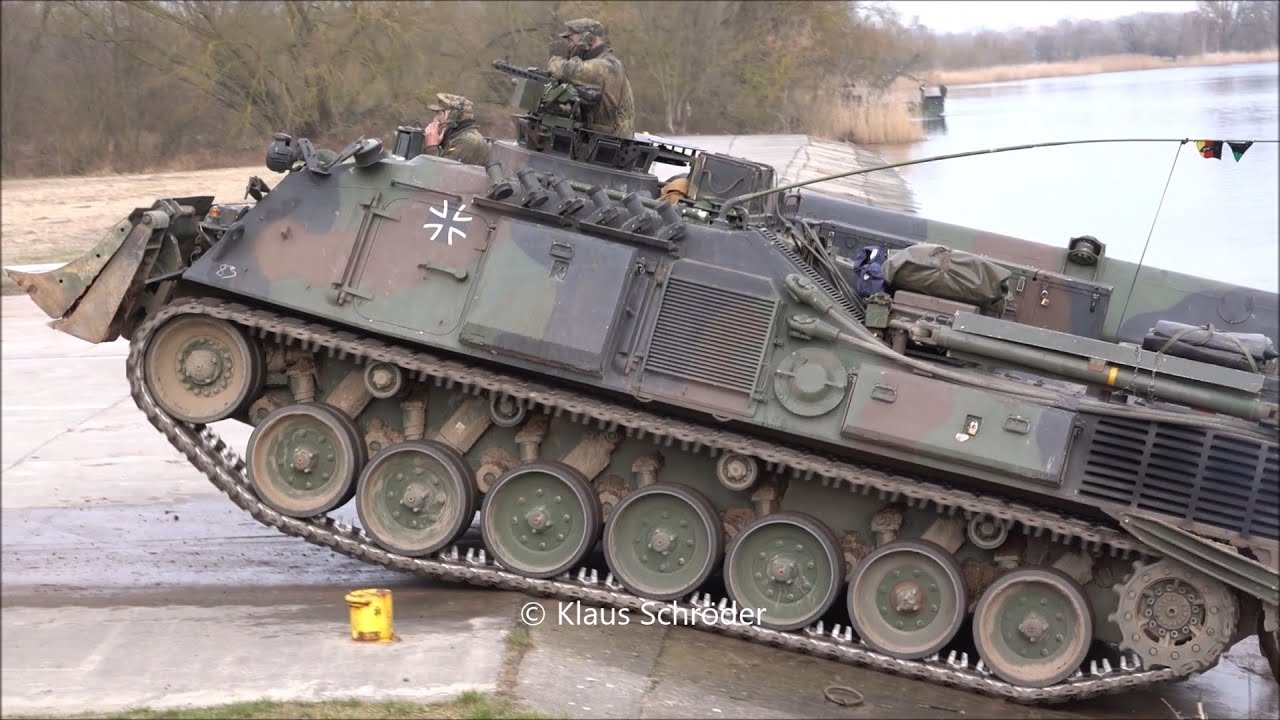 Pionierpanzer Dachs bei Joint Engineer 23