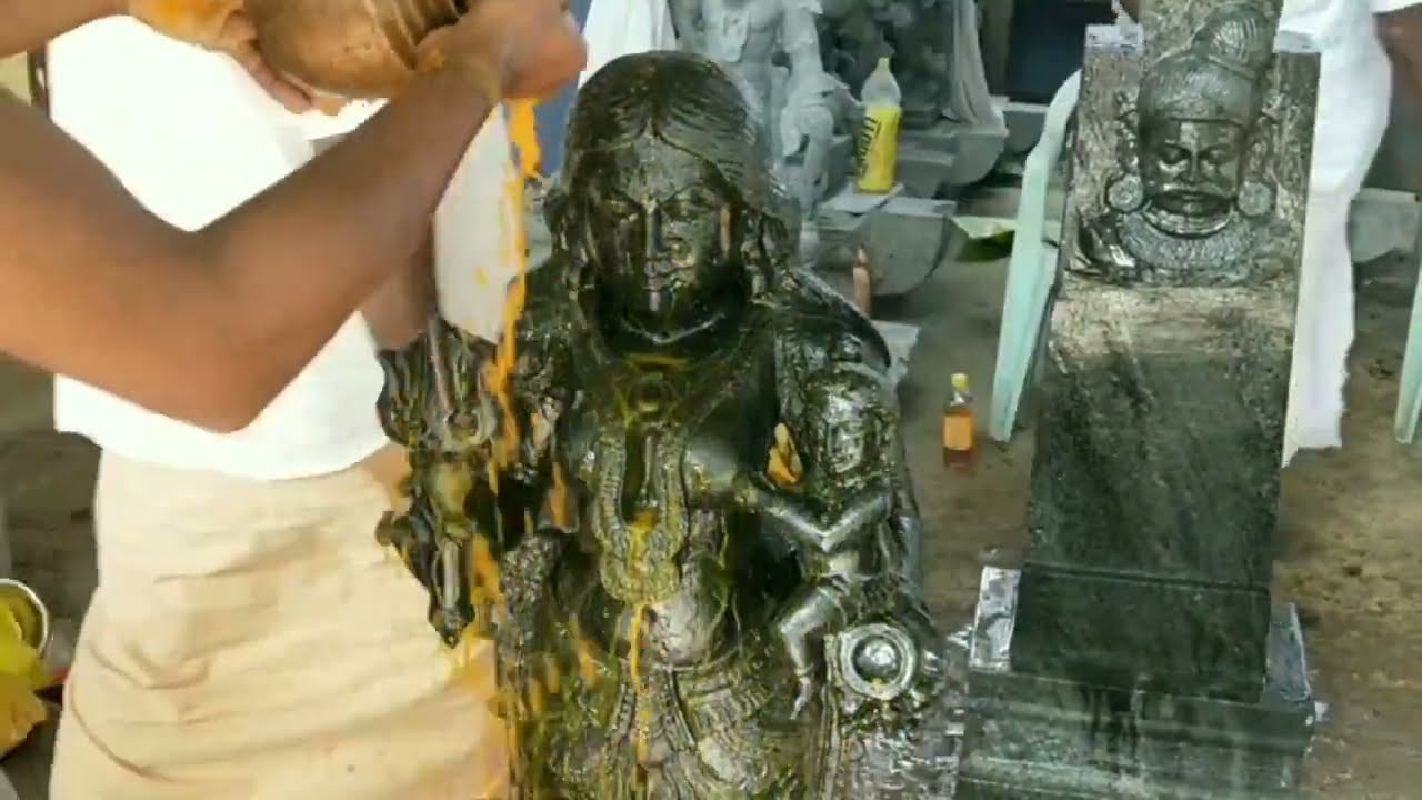 அருள்மிகு கூனி இசக்கியம்மன் கோயில் சிலை எடுத்து வருதல் 6-2-2022-Kooni Isakki Amman Temple New Statue