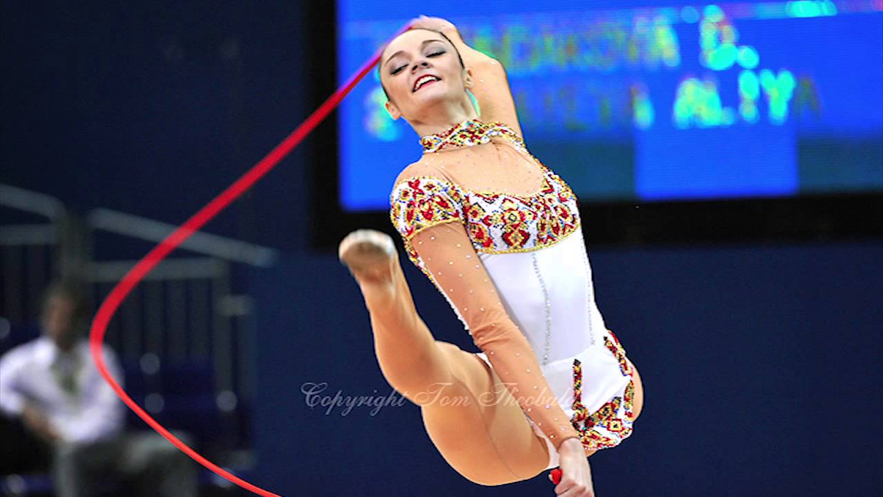 Anna Bessonova | Rope 2009 (Exact Cut)