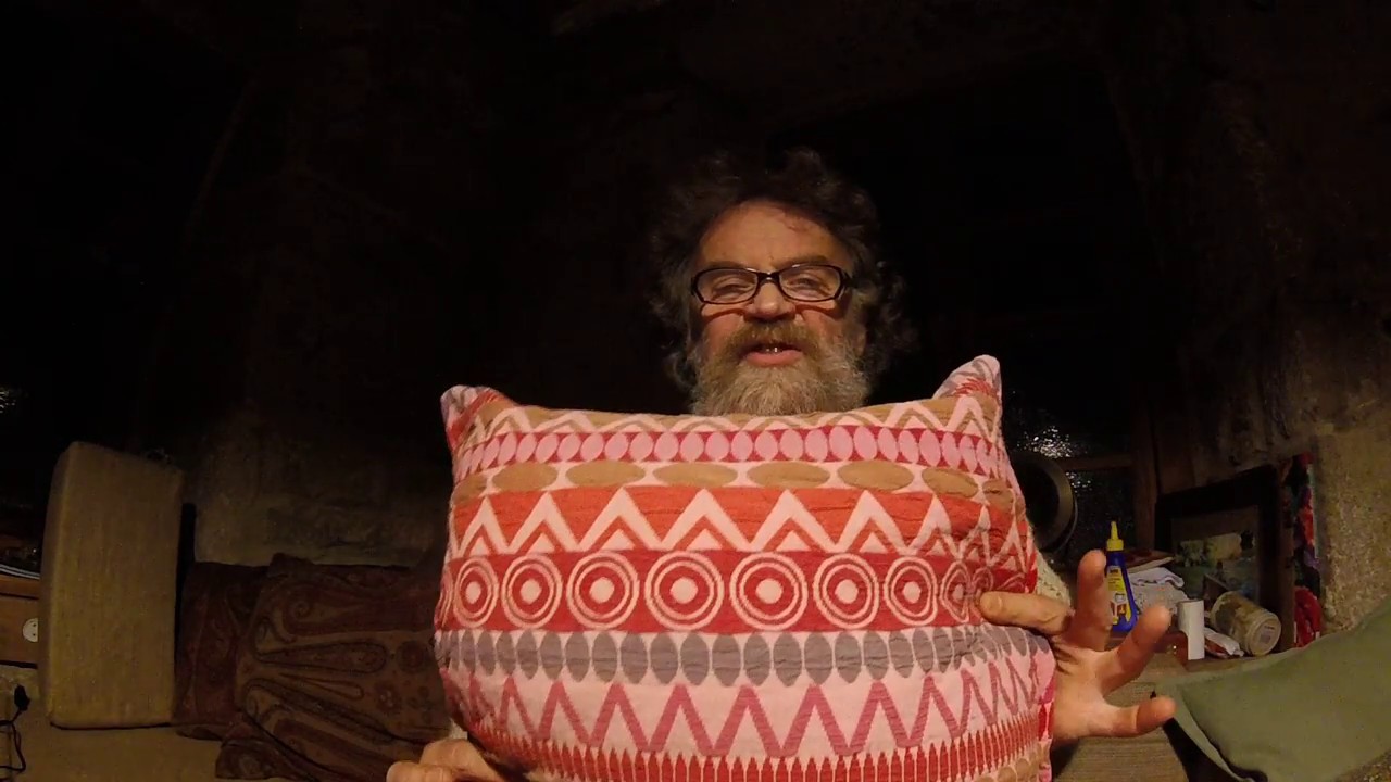 🔵 Cushion Meaning Cushioned Explanation Cushion - Vocabulary - ESL British English Pronunciation