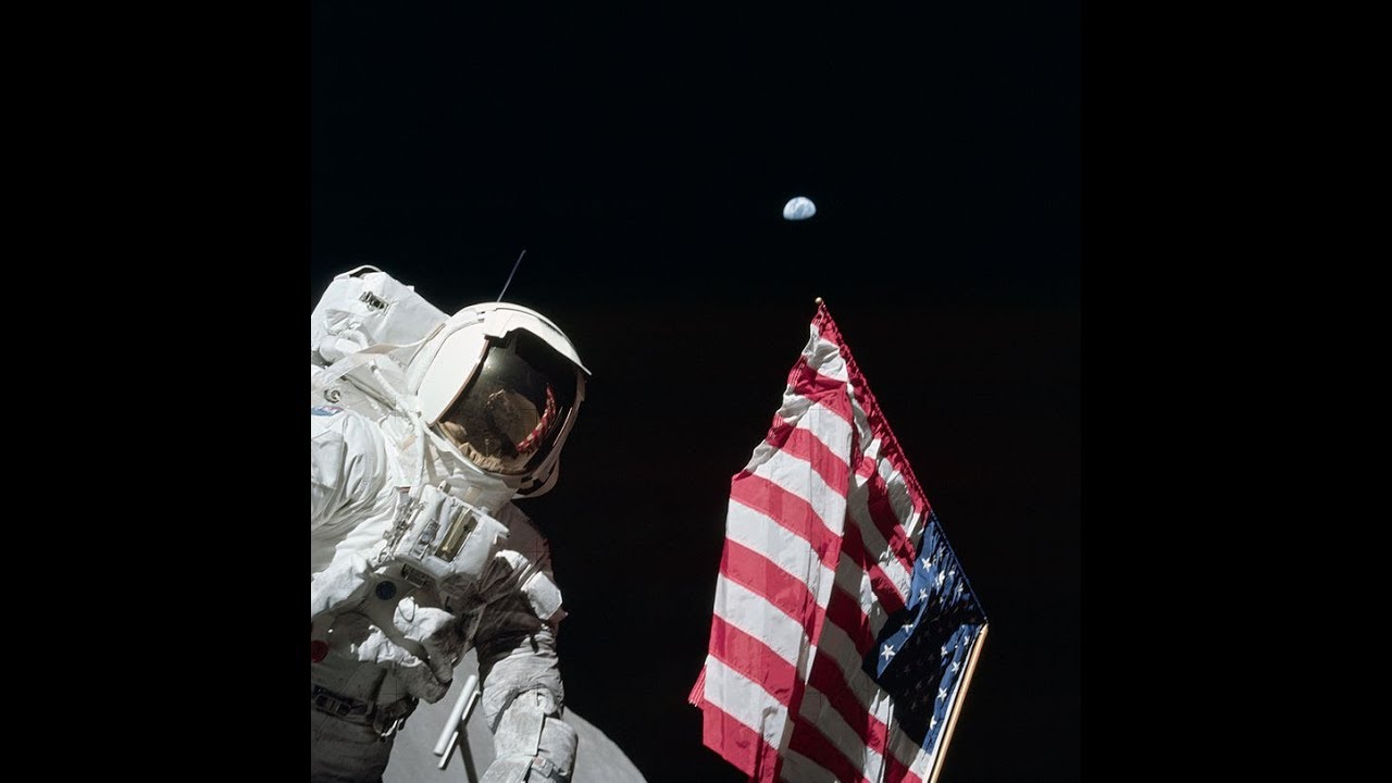 10 Strange Aspects of the Moon
