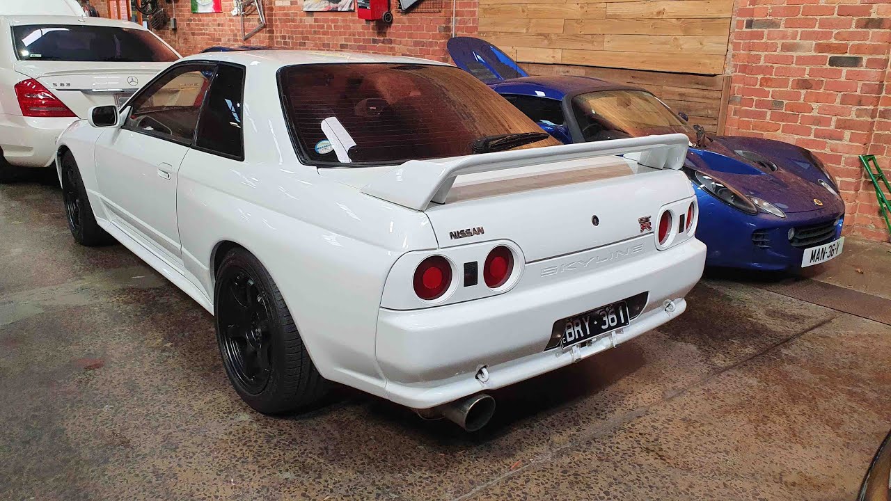 1993 Nissan Skyline GTR R32: подробный обзор интерьера и экстерьера