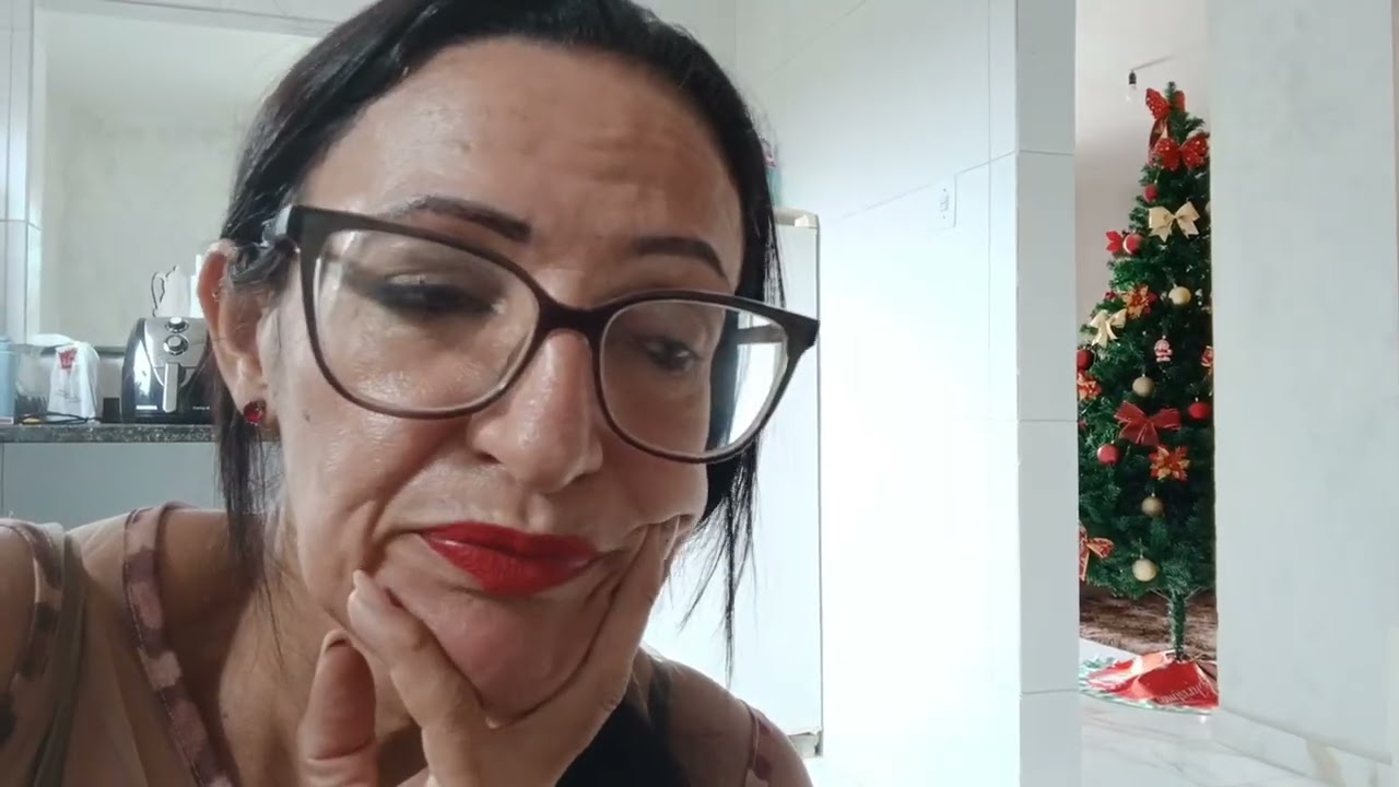 Compras do mês,férias de Cecília, bolo de chocolate e de laranja. Feliz ano novo  a todos!