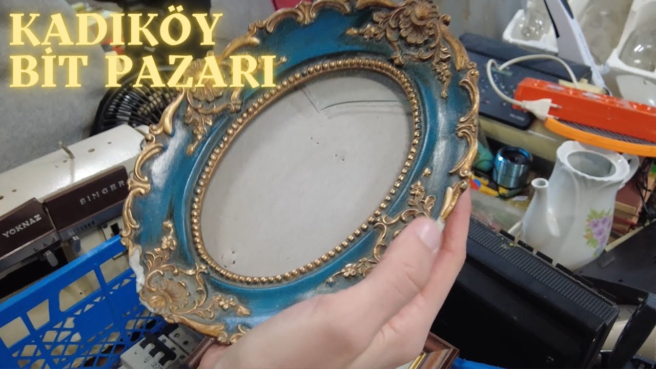 Kadıköy Bit Pazarı: Antika ve Nostalji Dolu Bir Yolculuk