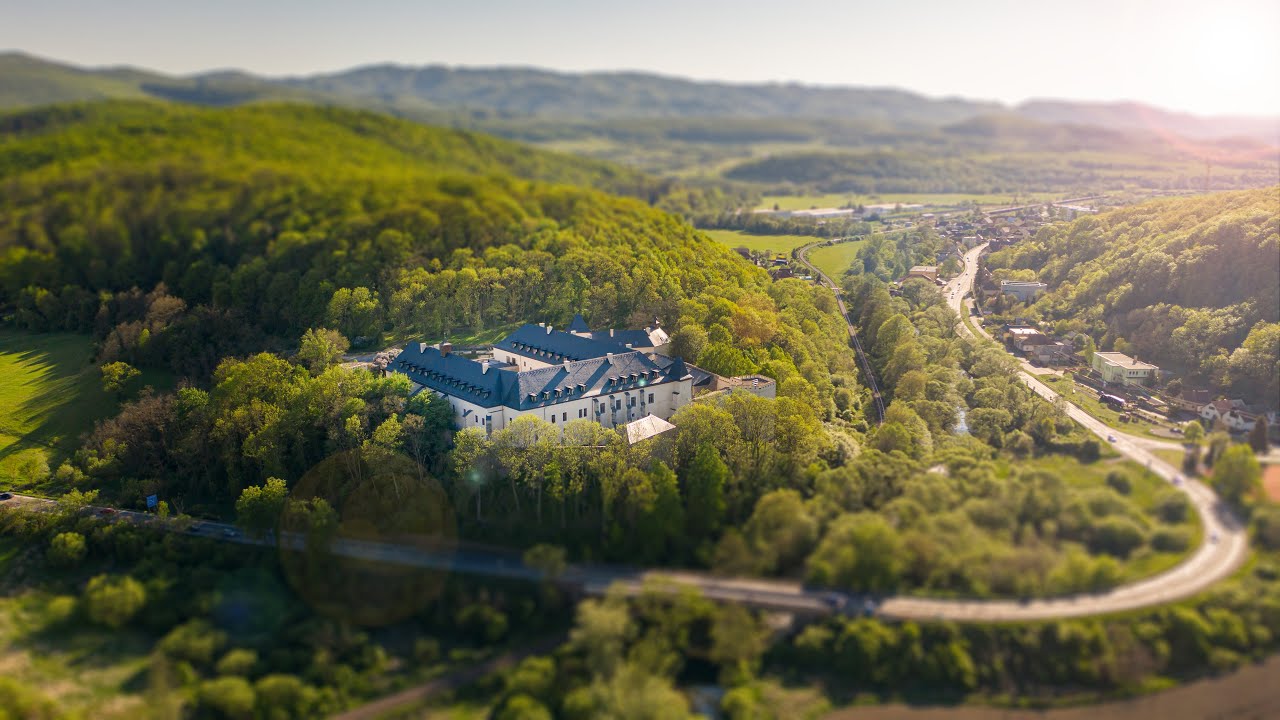 The Grand V&iacute;gľa&scaron; ****