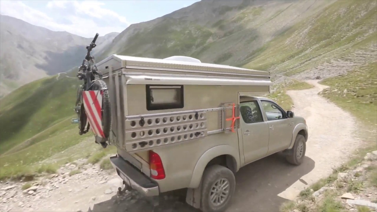 Mit Hilux und Wohnkabine offroad durch die Westalpen