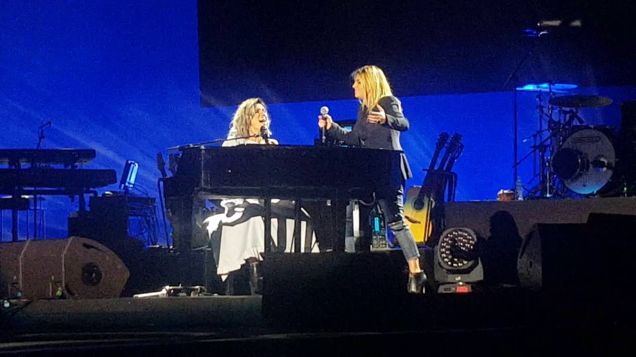 Elisa e Emma Marrone - L'Anima vola Amiche in Arena 19/09/2016