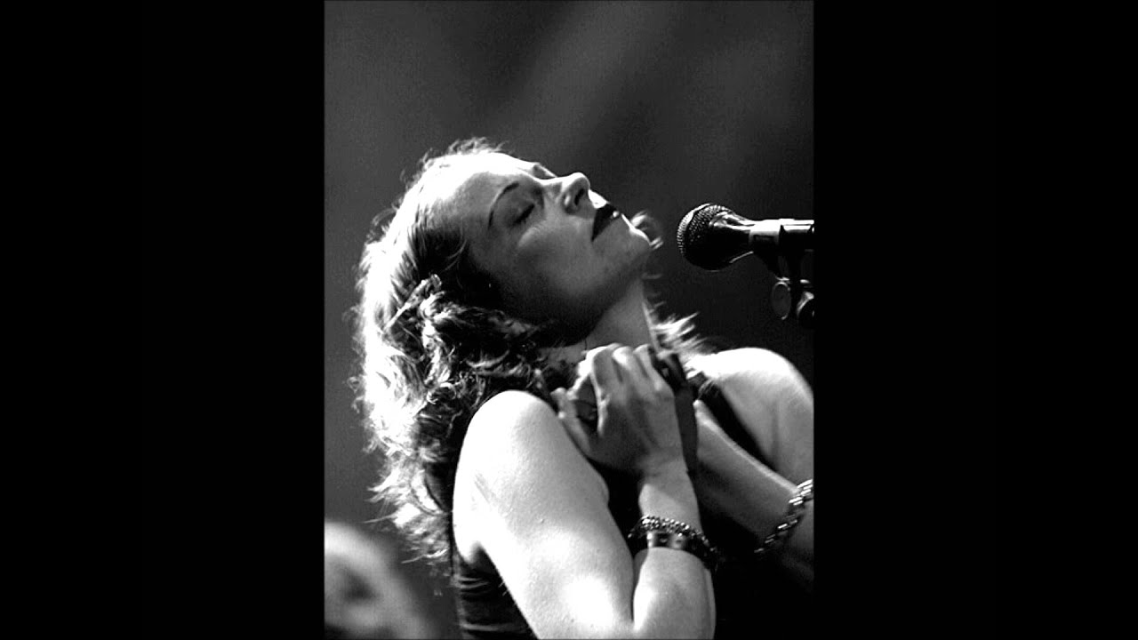 Anneke Van Giersbergen - Come Wander With Me