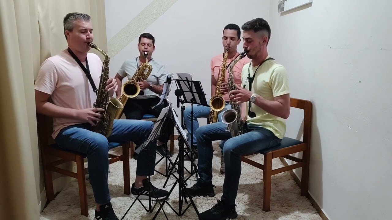 Hino 169 | Aos Pés de Deus Estamos | Hymns on Sax - Vol. 5