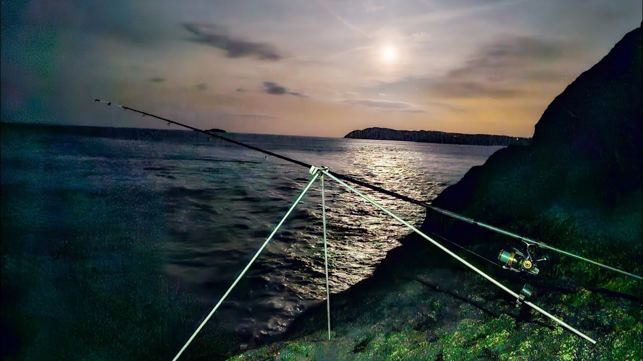 Busy night fishing deep rock marks on Anglesey