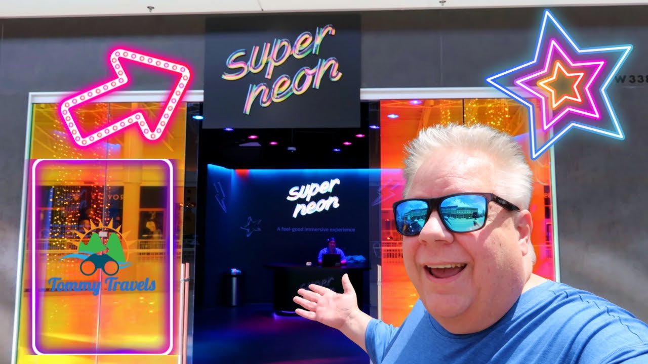I Had The New Super Neon Attraction In The Mall Of America All To Myself!
