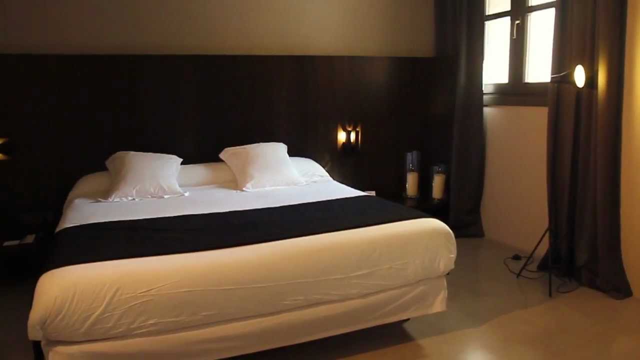 Room 04 - The Palace Wine Cellar / Caro Hotel (Valencia, Spain)