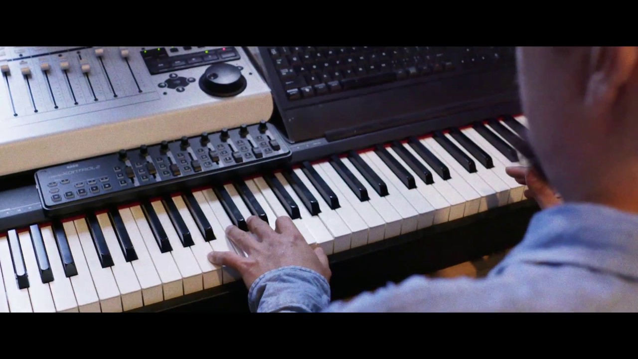 South Side featuring Shing02 / Uyama Hiroto (Japan Version)