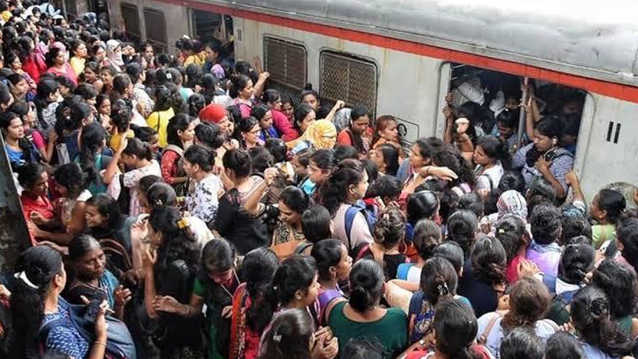 Mumbai train rush during peak hours