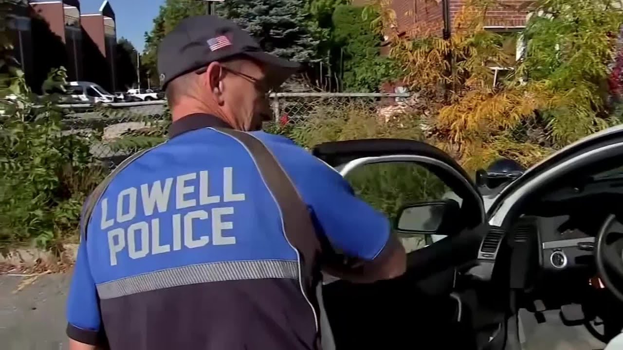 Police officer charged with raping homeless teen