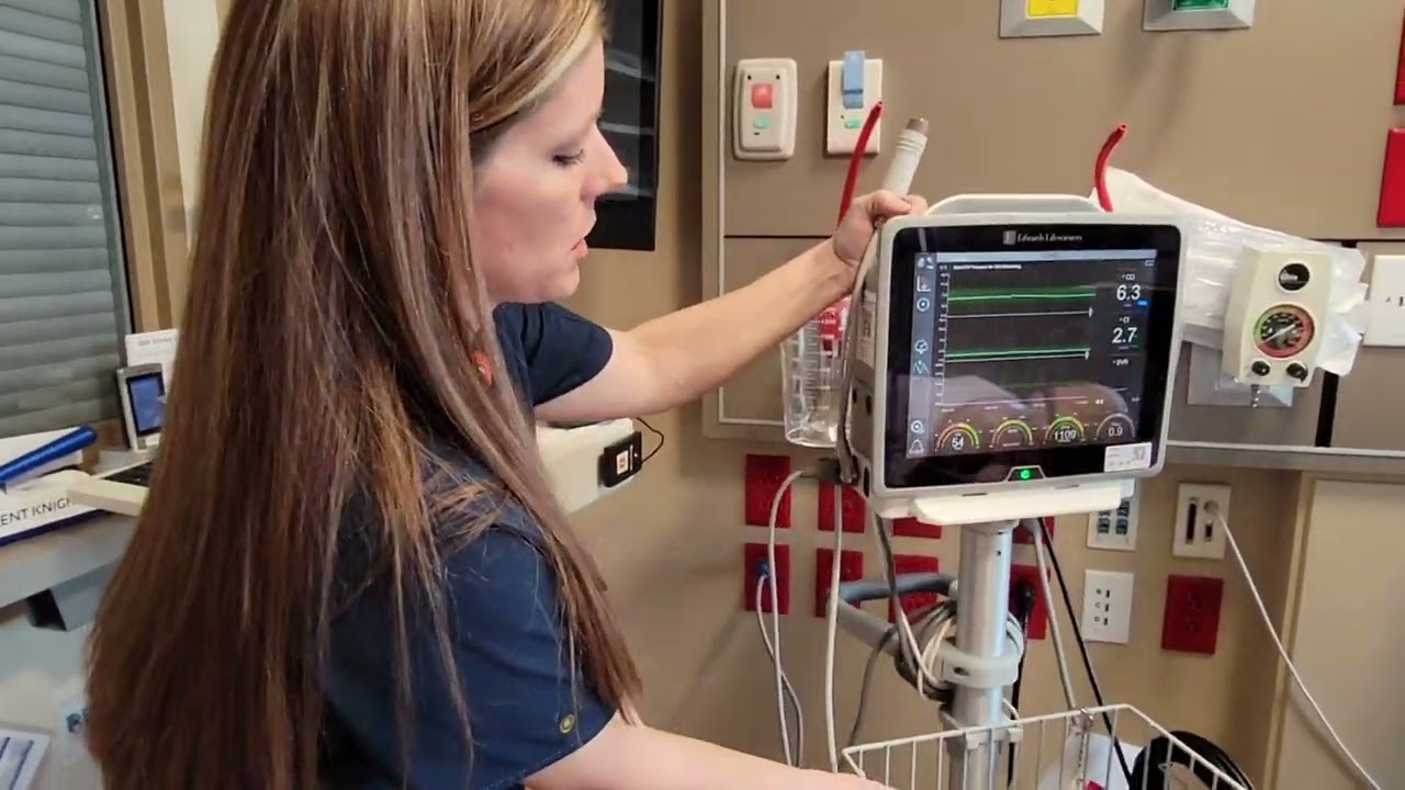 Insertion of PA catheter (swan-ganz) at bedside with Hemosphere monitor