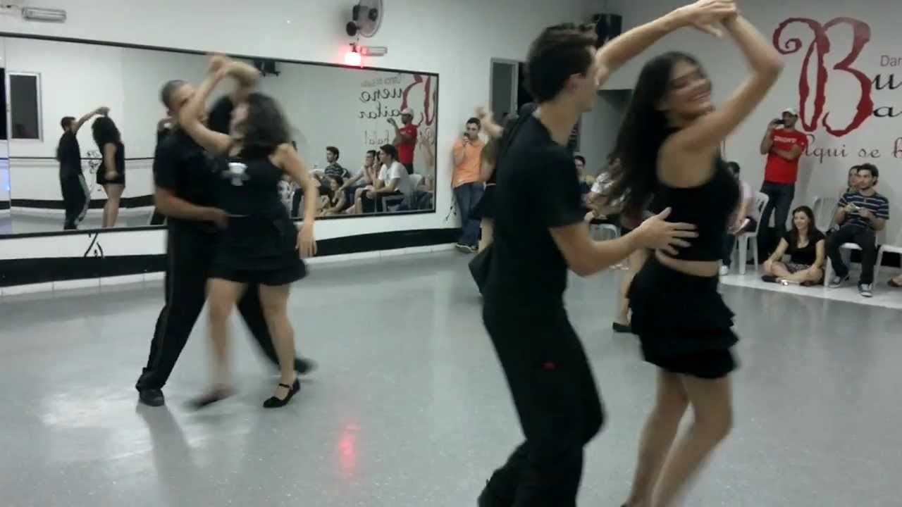 Apresentação do Grupo Pé Descalço Contagem - Bueno Bailar