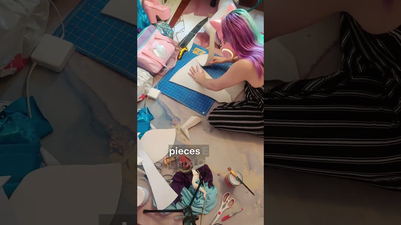FINALLY DROPPING THE JESTER MIKU PATTERN #Jestermiku #Mikucosplay #cosplay #cosplayer