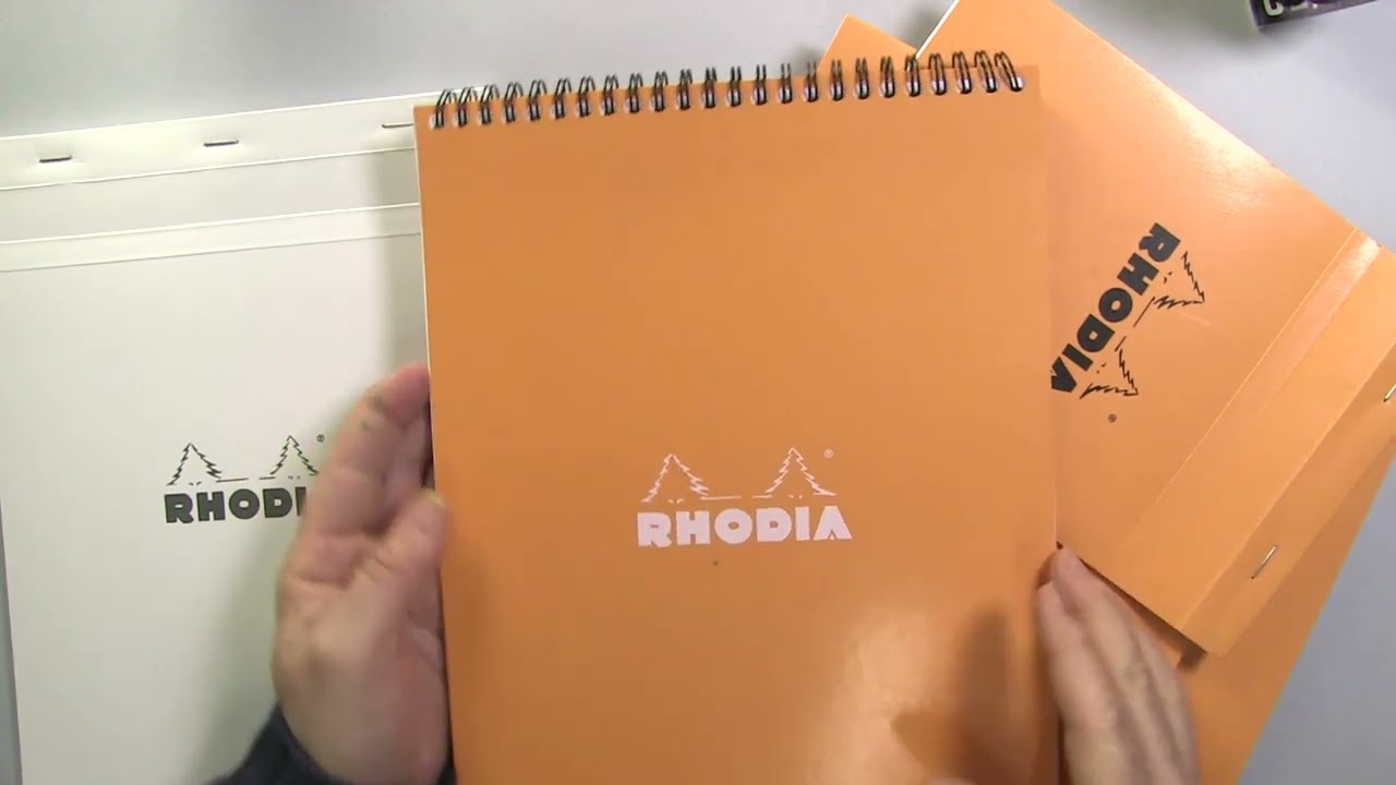 blocco Rhodia dot pad spiralato - analisi della carta e scrittura