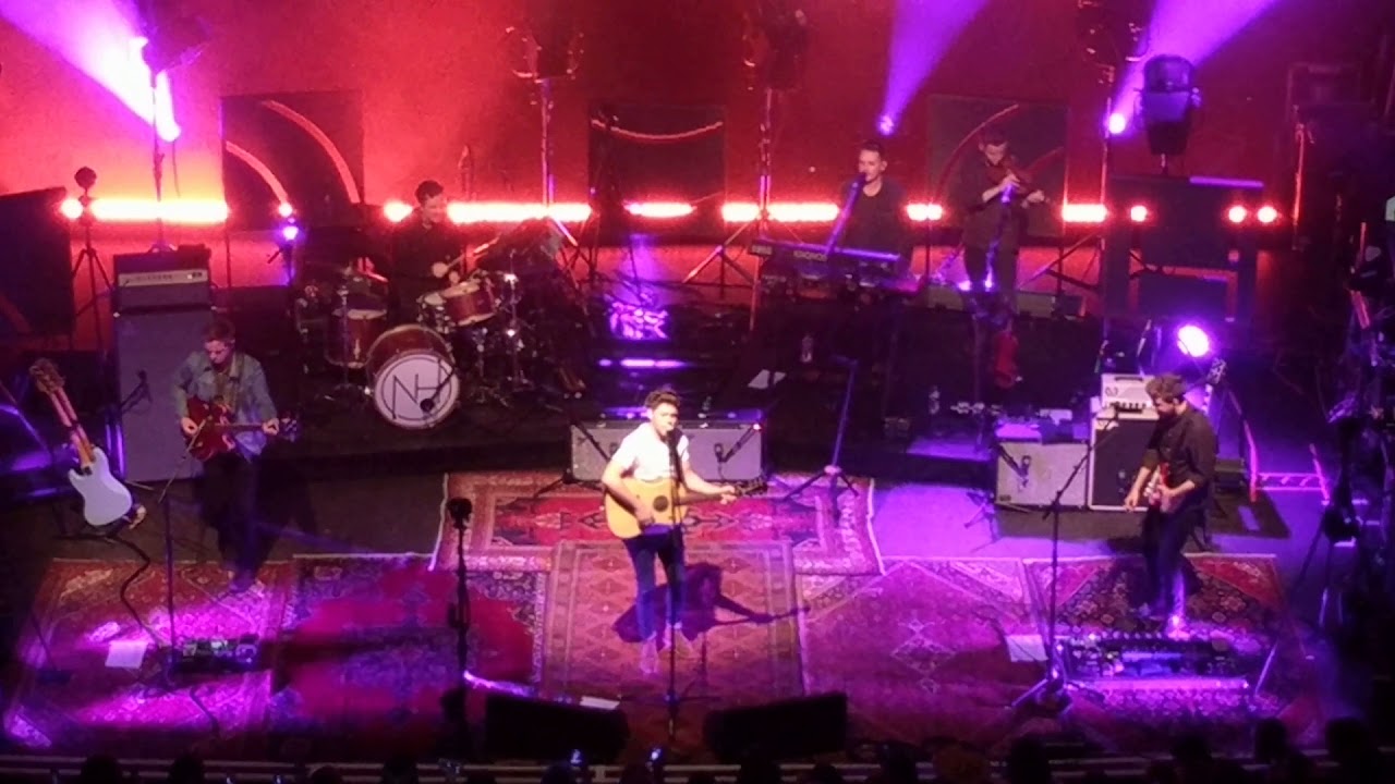 Since We're Alone -- Niall Horan, Flicker Sessions, London (8/31/2017)