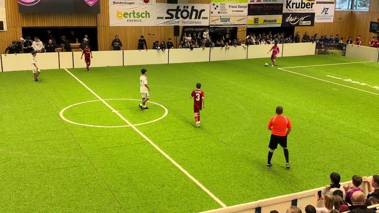 VfB Stuttgart VS Eintracht Frankfurt-Vereins Service Cup U13 Endrunde ( Final )