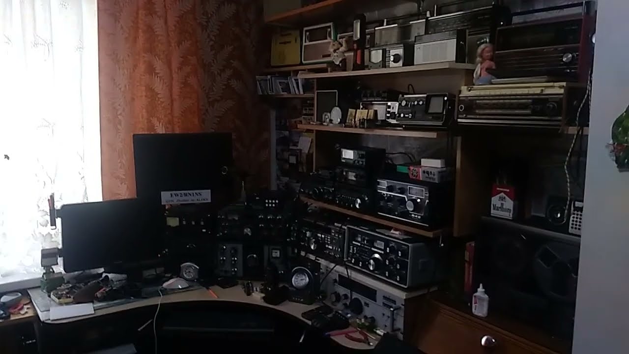 Настоящий РадиоЛюбитель и коллекционер радиоприемопередающей аппаратуры -Александр Иванович RN1NS .
