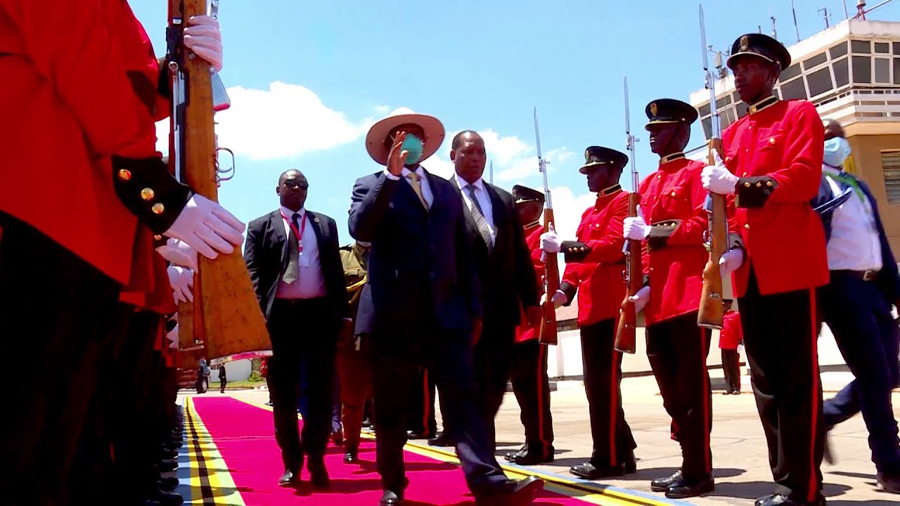 MUSEVENI IN TANZANIA- MAGUFULI SHOWS POWER AT SWEARING IN CEREMONY.