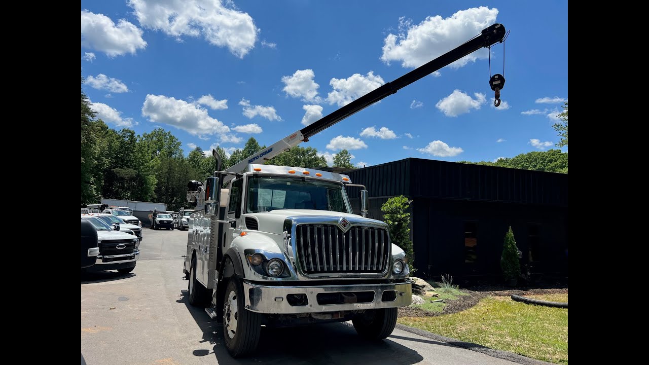 2012 International 7400 Workstar, 11' Autocrane Bed, 10,000# Crane. 114k Miles. Diesel, CDL Required
