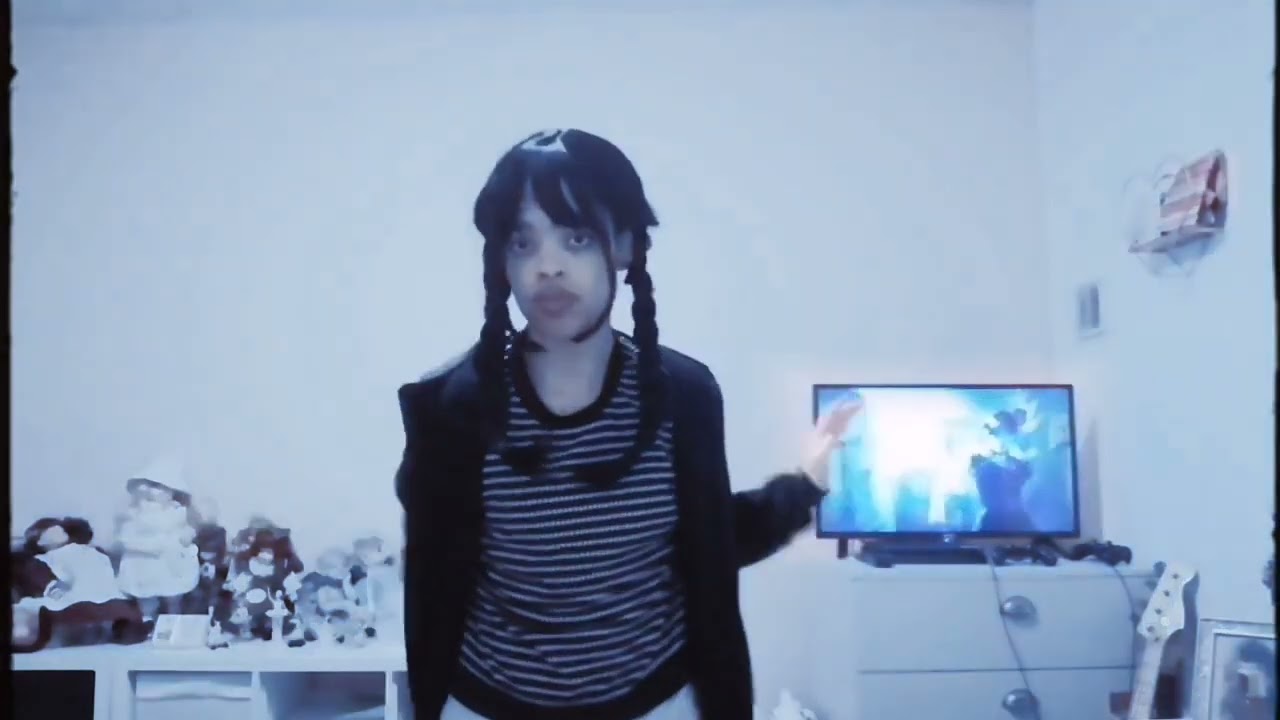 Wednesday dance cover (old video) 