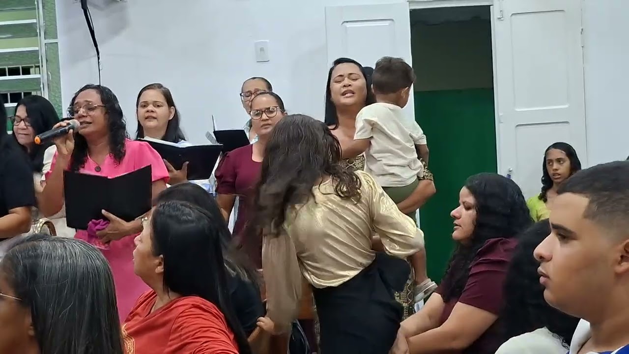 Conjunto:Avante pela fé, canta no encerramento das festividades, da CEADALPE-dois irmãos 