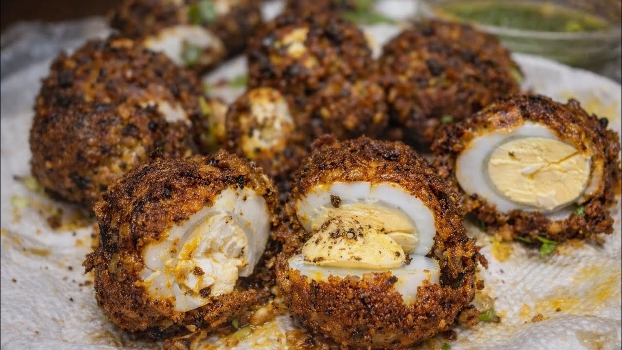 ऐसा अंडा पकौड़ा पहले कभी नहीं खाया होगा!#EggPakoda #AndaPakoda #CrispyPakoda#trending #viral 