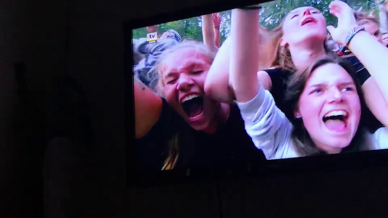 Ude af kontrol i konerne smuk fest 😊