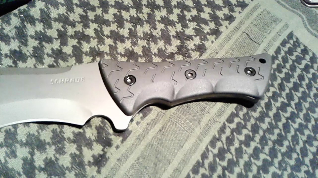 The box opening of the Schrade SCHF28