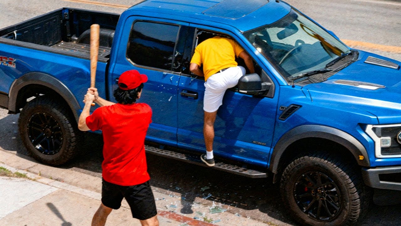 When Carjackers Mess With The Wrong Car Owners!