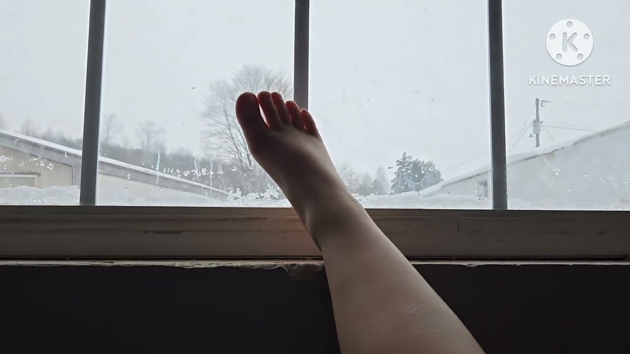 Hand The Finger Season 2 Episode 13: Foot's Tantrum