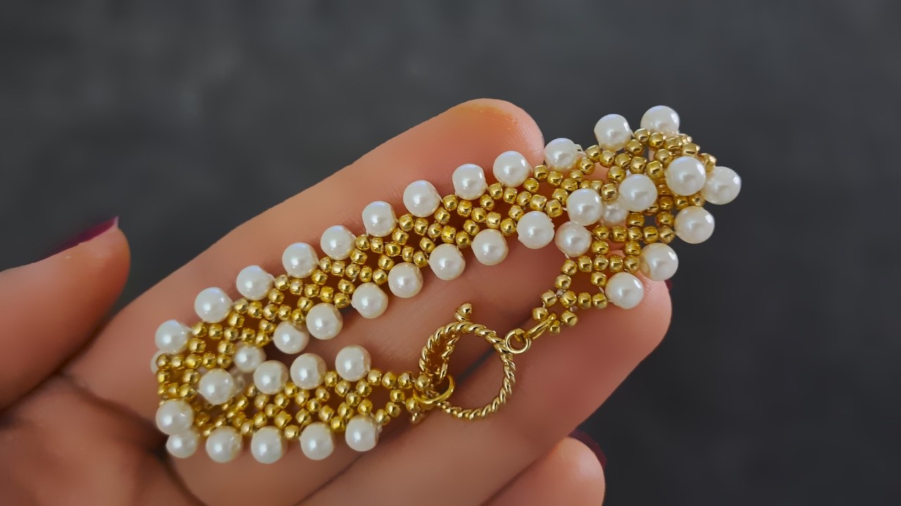 How to make beautiful bracelet/How to make bracelet at home with beads/ Crystal Beads Bracelet