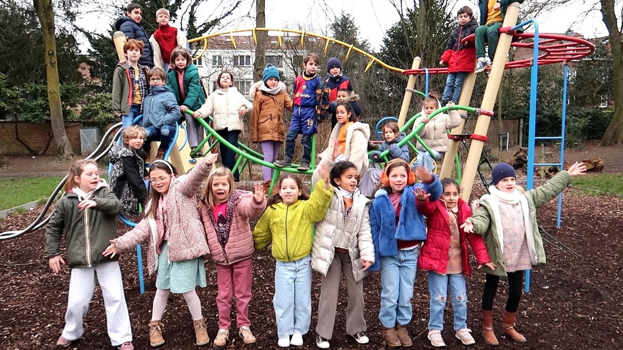 Vrije Basisschool Mater Dei uit Wemmel zingt het Zingende Schoollied