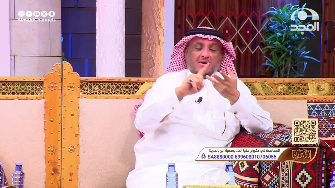 رجل جلس في الطائرة بجانب رجل مصري وعليه علامات الحزن والهم فلما سأله كانت الصدمة!! عبدالله المخيلد