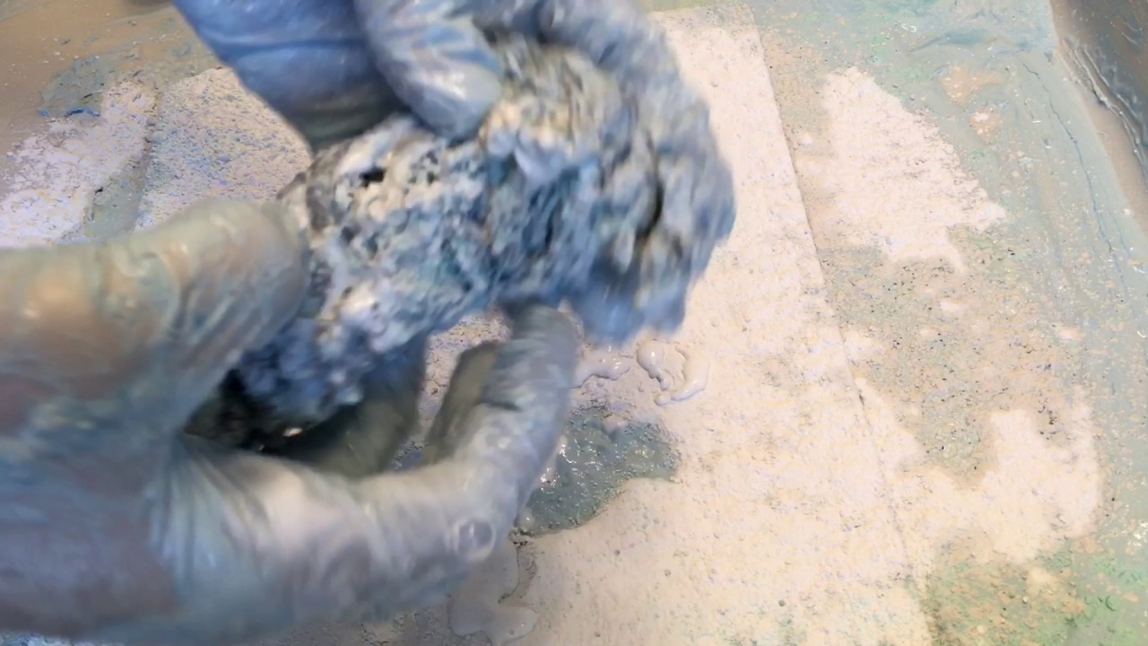 Ajax and Comet Scrubbing-A lot of Cleanser