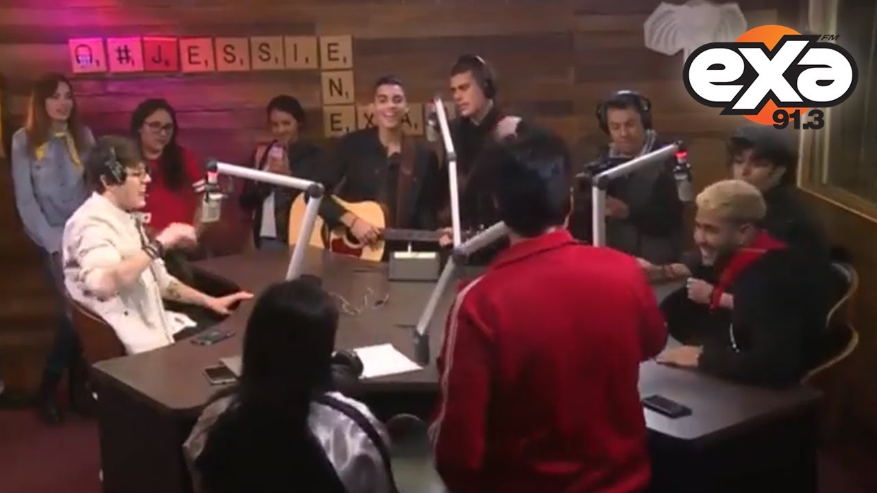 CNCO performs Hey DJ & Reggaeton Lento (Acoustic) | ExaFM