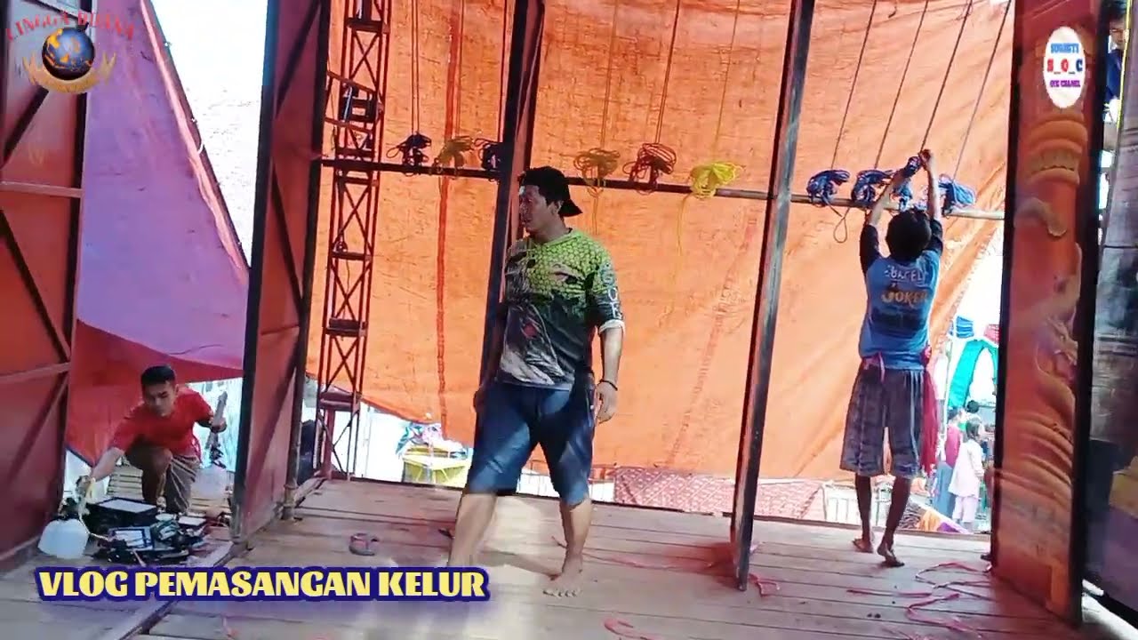 PEMASANGAN KELIR SANDIWARA LINGGA BUANA