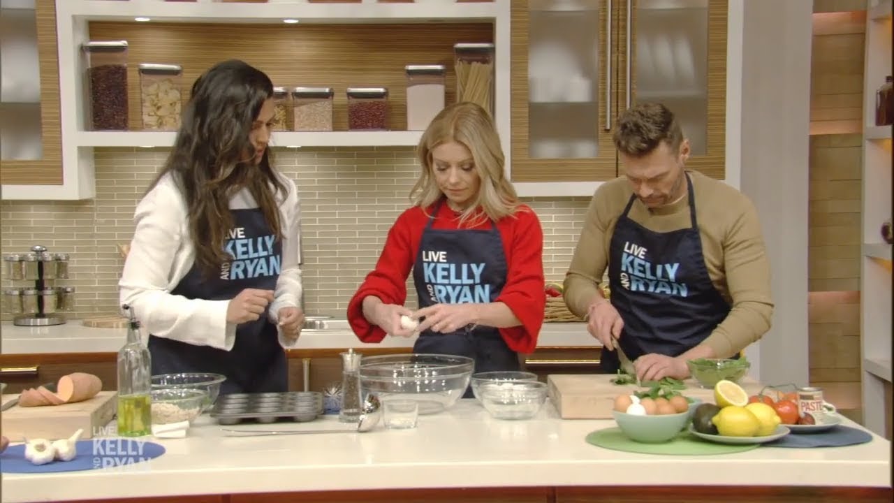 Camila Alves McConaughey’s Chicken & Spinach Breakfast Bites